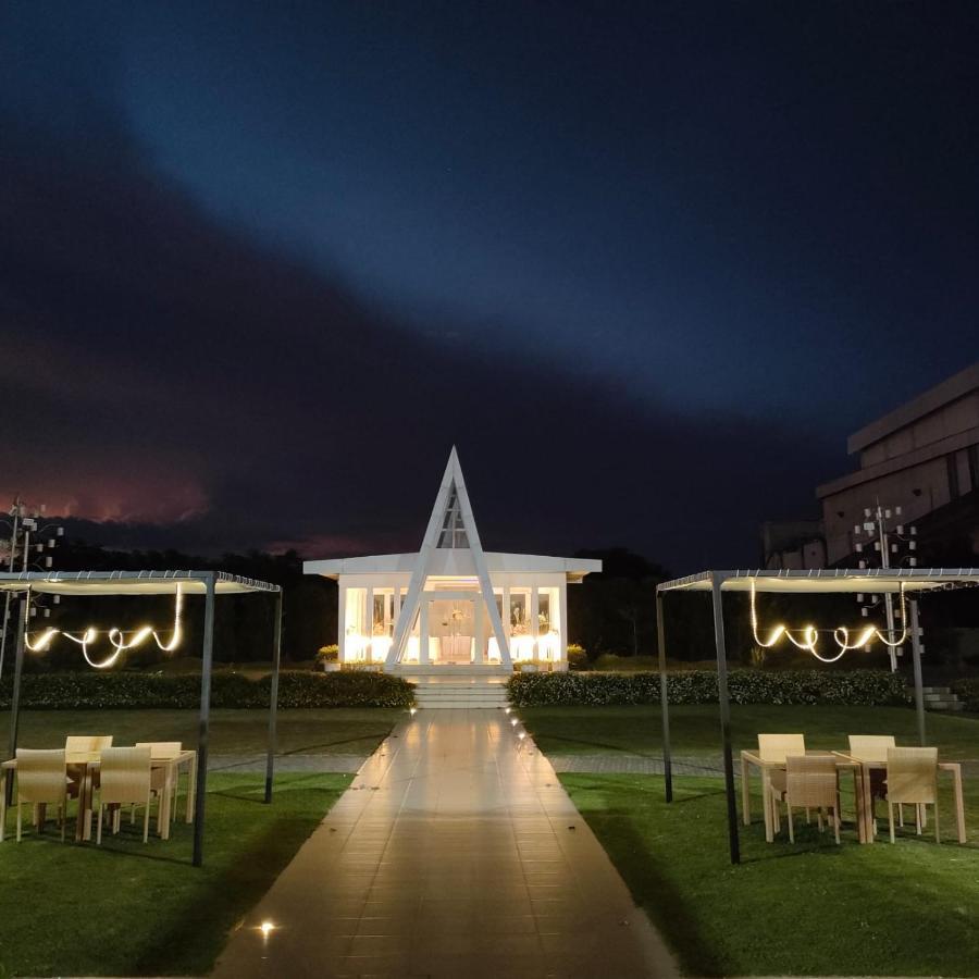 Naka Hotel Kupang Kupang  Exterior photo