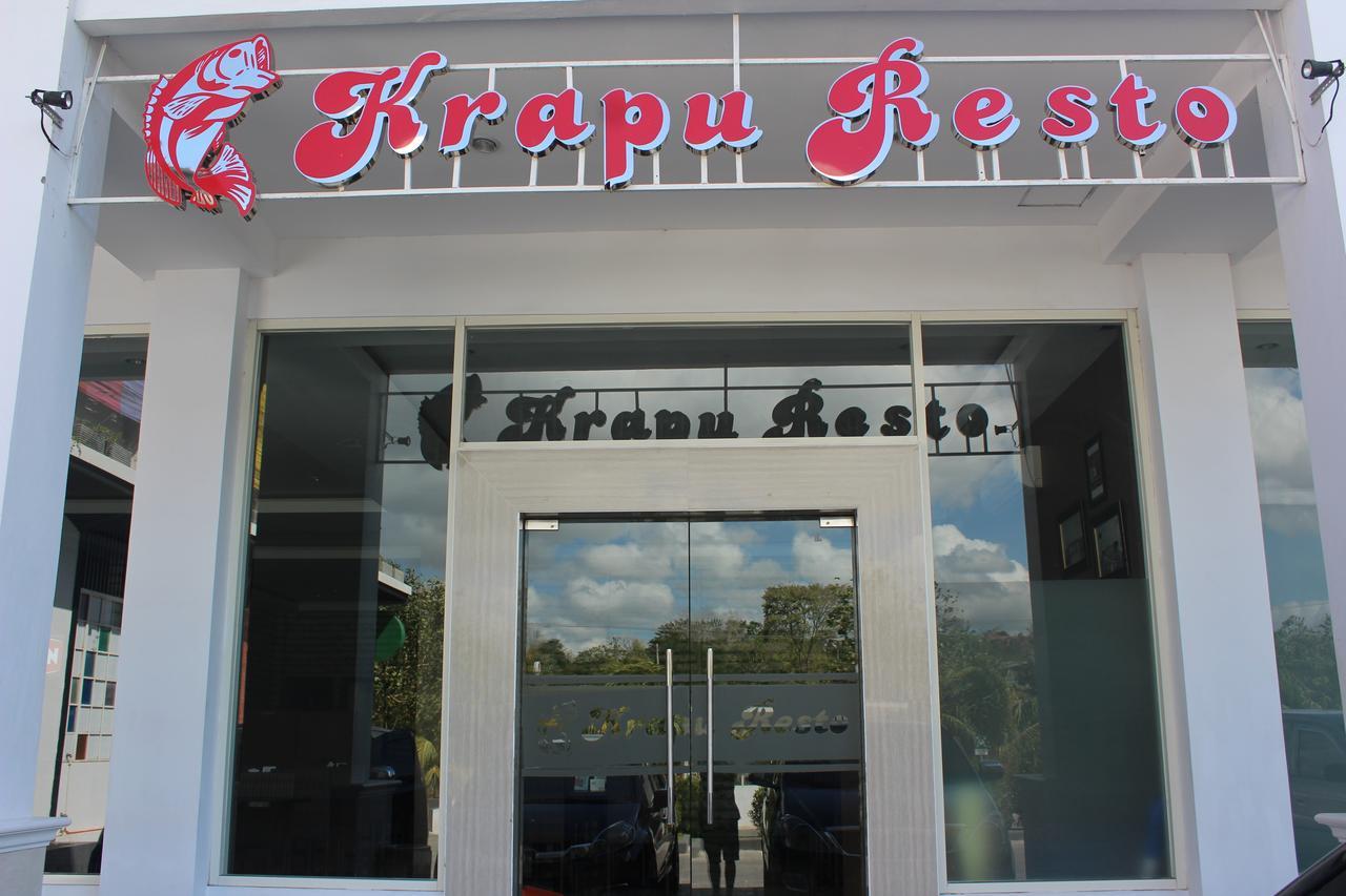 Naka Hotel Kupang Kupang  Exterior photo